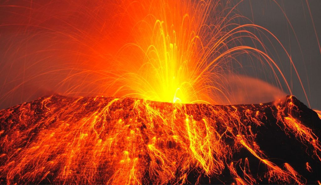 volcano-with-gold do volcanoes erupt gold