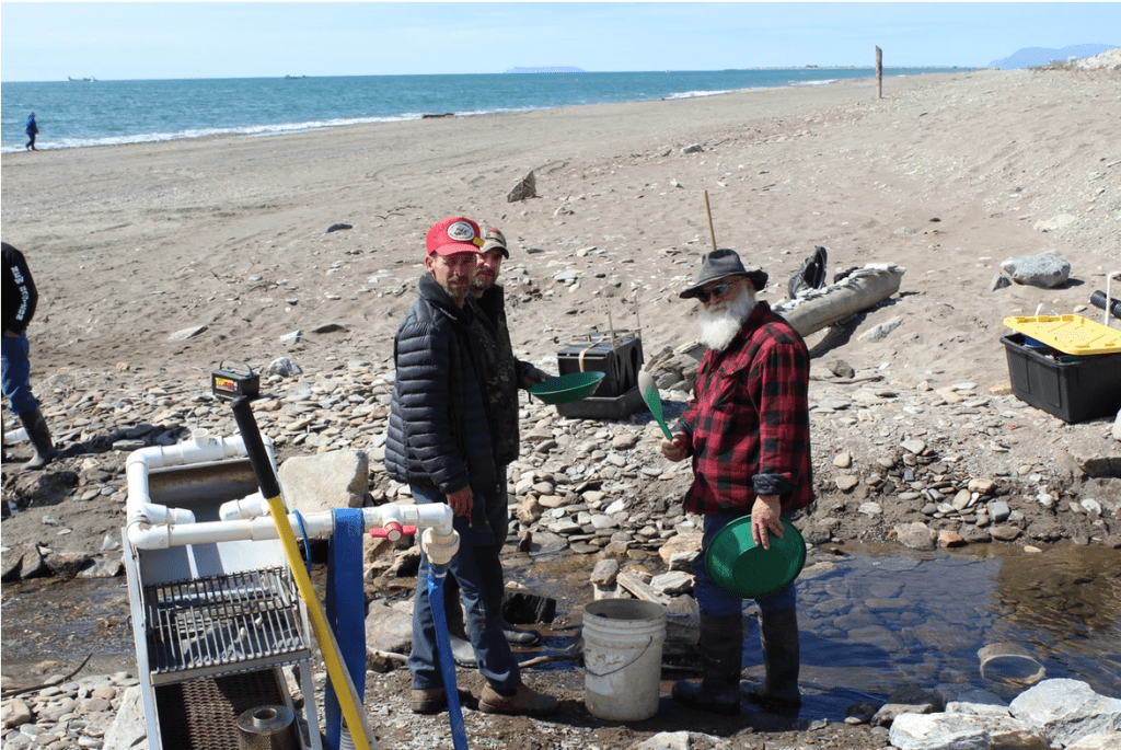 gold prospecting vacations