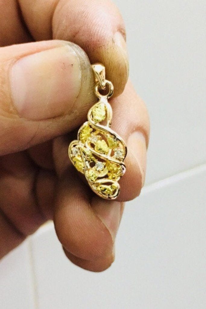 gold nugget necklace